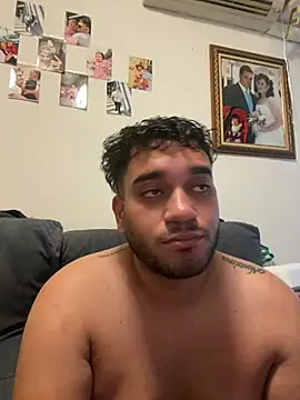 Snapshot of Jorgebricenz chatting on July 1, 2026, 6:36 am Jorgebricenz online show from July 1, 2026, 6:36 am
