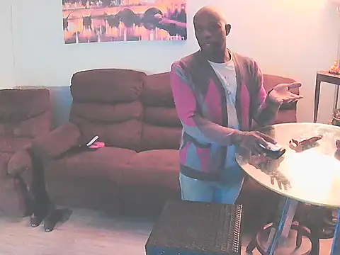 Snapshot of Fuckmehardandcloudy chatting on February 2, 2026, 1:04 am Fuckmehardandcloudy online show from February 2, 2026, 1:04 am