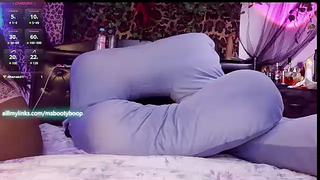 MsBootyBoop online show from May 13, 2026, 4:47 pm