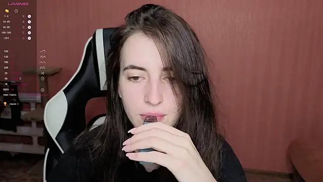 reaiss online show from November 25, 2025, 4:57 am