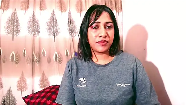 Snapshot of Indian_Erotic69 chatting on September 13, 2025, 5:18 am Indian Erotic69 online show from September 13, 2025, 5:18 am