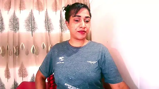 Snapshot of Indian_Erotic69 chatting on January 8, 2026, 5:24 am Indian Erotic69 online show from January 8, 2026, 5:24 am