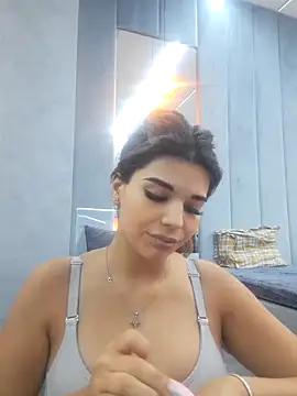 Snapshot of Bella_Posh chatting on October 14, 2025, 7:20 am Bella Posh online show from October 14, 2025, 7:20 am