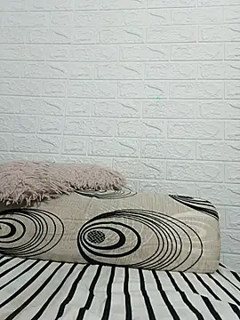 Ramona870 online show from November 9, 2025, 2:10 pm