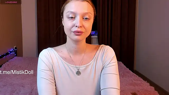 Mystic Doll online show from March 18, 2025, 7:33 pm