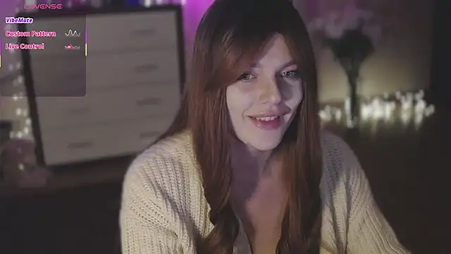 Snapshot of CherryRed_Girl chatting on September 25, 2025, 8:15 pm CherryRed Girl online show from September 25, 2025, 8:15 pm