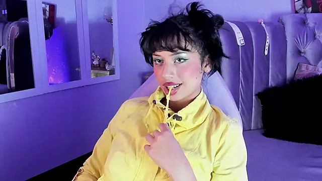 Snapshot of Seren_Bleck chatting on September 13, 2025, 4:01 am Seren Bleck online show from September 13, 2025, 4:01 am
