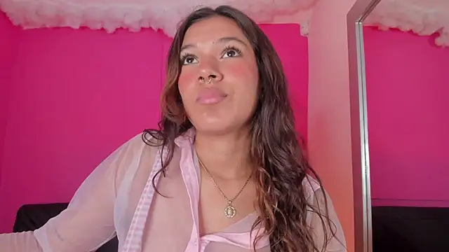 violett 24  online show from March 11, 2025, 3:45 pm