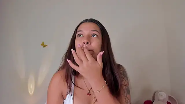 violett 24  online show from October 1, 2025, 11:19 pm