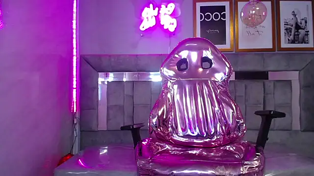 Snapshot of Isabella_Collen_v chatting on March 18, 2025, 3:55 pm Isabella Collen v online show from March 18, 2025, 3:55 pm