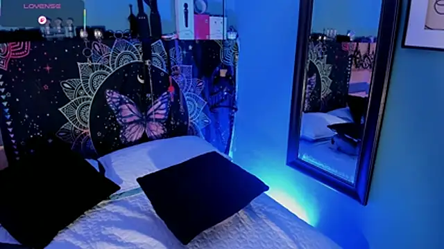 Snapshot of ChloeAllennn chatting on April 29, 2026, 5:30 pm ChloeAllennn online show from April 29, 2026, 5:30 pm