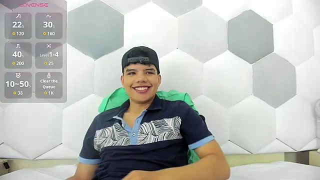 Snapshot of Axel_Forte chatting on November 25, 2025, 4:02 am Axel Forte online show from November 25, 2025, 4:02 am