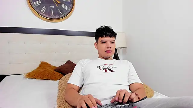Snapshot of Axel_Forte chatting on May 15, 2026, 1:42 pm Axel Forte online show from May 15, 2026, 1:42 pm