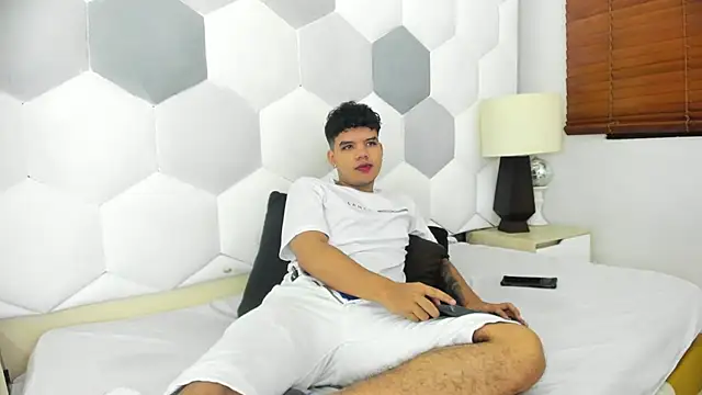 Snapshot of Axel_Forte chatting on February 7, 2026, 1:08 pm Axel Forte online show from February 7, 2026, 1:08 pm