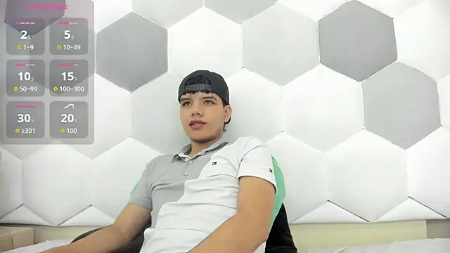 Snapshot of Axel_Forte chatting on October 18, 2025, 1:13 pm Axel Forte online show from October 18, 2025, 1:13 pm
