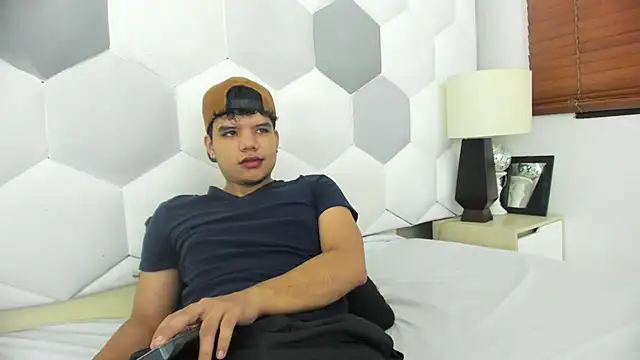 Snapshot of Axel_Forte chatting on March 3, 2026, 1:07 pm Axel Forte online show from March 3, 2026, 1:07 pm