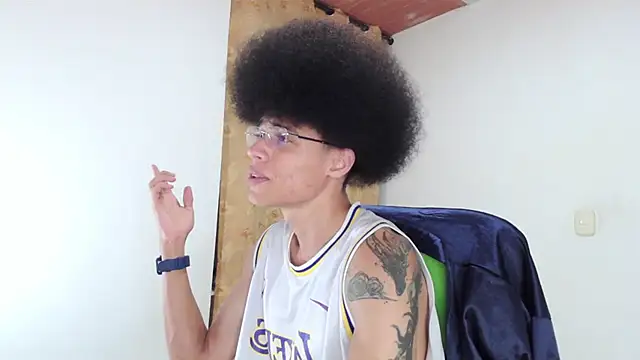 Smith Gael online show from April 10, 2026, 8:05 pm