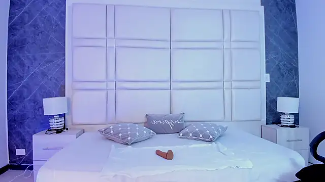 Ivaannaa  online show from March 17, 2026, 1:25 pm