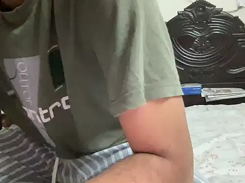 Snapshot of playboyx007 chatting on October 30, 2025, 8:28 pm playboyx007 online show from October 30, 2025, 8:28 pm