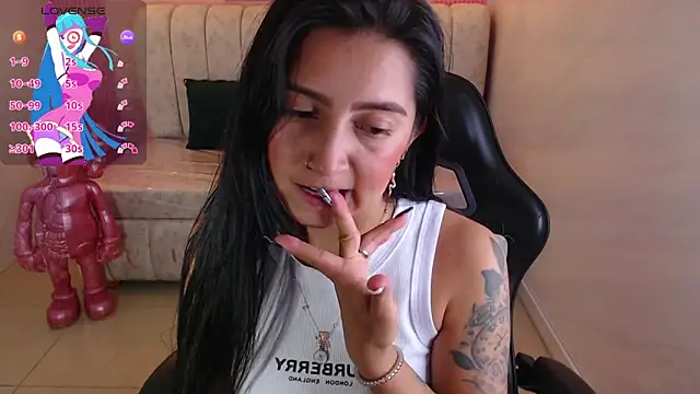 madhison klain s online show from November 6, 2025, 8:24 pm