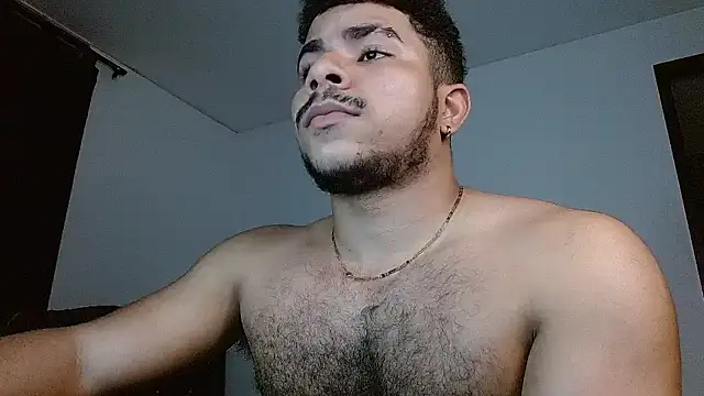 Snapshot of Javier_Hot27 chatting on February 5, 2026, 1:01 am Javier Hot27 online show from February 5, 2026, 1:01 am