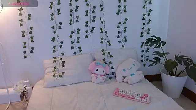 hellokitty  valery online show from March 16, 2026, 10:12 pm