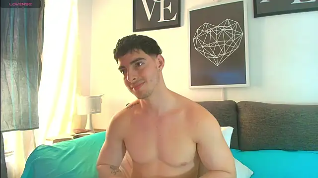 Snapshot of thomyafar chatting on October 20, 2025, 8:20 pm thomyafar online show from October 20, 2025, 8:20 pm