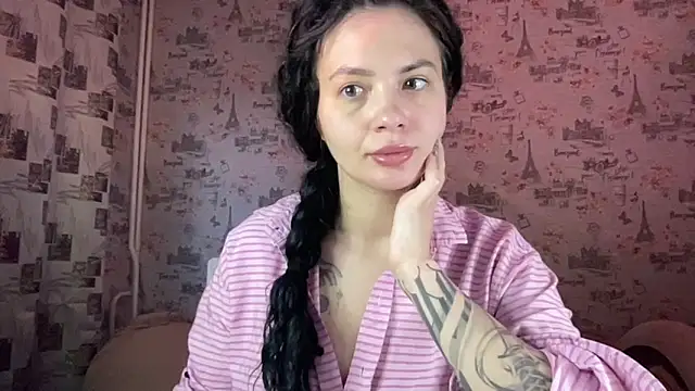 Snapshot of Just_Scarlet_ chatting on September 29, 2025, 11:05 am Just Scarlet online show from September 29, 2025, 11:05 am