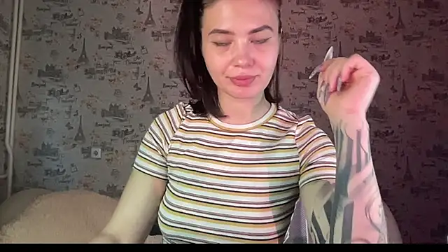 Snapshot of Just_Scarlet_ chatting on September 23, 2025, 10:44 am Just Scarlet online show from September 23, 2025, 10:44 am