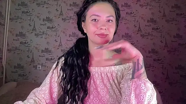Snapshot of Just_Scarlet_ chatting on October 4, 2025, 10:39 am Just Scarlet online show from October 4, 2025, 10:39 am