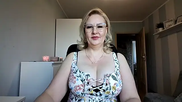 DianaLive online show from April 1, 2026, 6:15 am