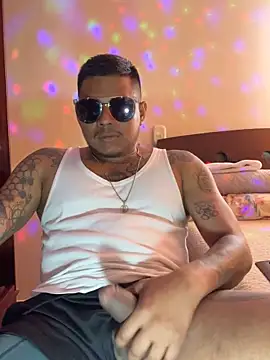 Saipuer31 online show from December 22, 2025, 7:47 pm