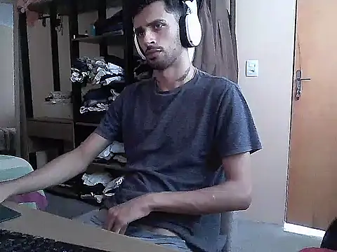 iendriw online show from March 19, 2025, 6:12 pm