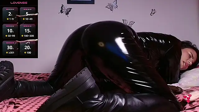 SophiTay online show from March 8, 2025, 5:07 am