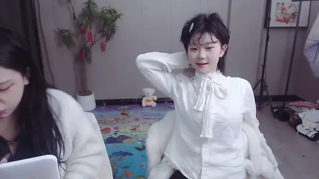 Snapshot of Facai55555 chatting on March 8, 2025, 11:37 am Facai55555 online show from March 8, 2025, 11:37 am