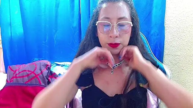 Snapshot of Gia_leinn chatting on July 16, 2026, 7:33 pm Gia leinn online show from July 16, 2026, 7:33 pm