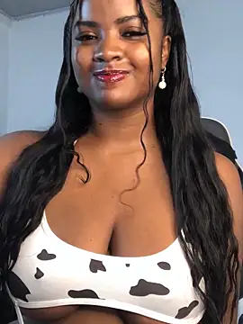 Snapshot of ValerieBlakee chatting on May 27, 2026, 9:55 pm ValerieBlakee online show from May 27, 2026, 9:55 pm
