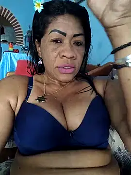 Snapshot of Tocameamor chatting on October 31, 2025, 6:48 pm Tocameamor online show from October 31, 2025, 6:48 pm