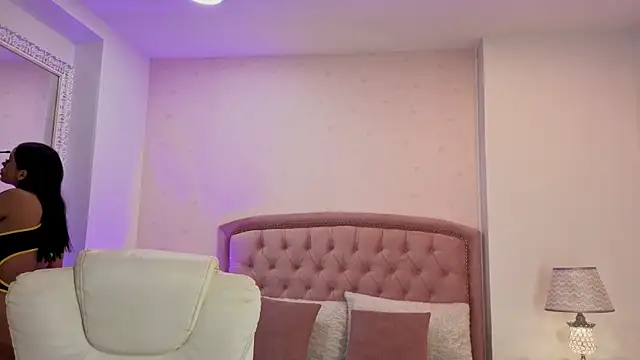 Snapshot of ChloeMoon9 chatting on July 22, 2026, 12:51 pm ChloeMoon9 online show from July 22, 2026, 12:51 pm