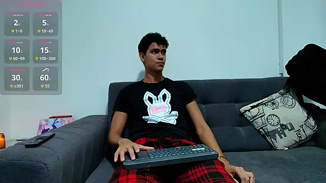 Snapshot of Maximiliano__Fire chatting on April 21, 2026, 3:24 am Maximiliano Fire online show from April 21, 2026, 3:24 am