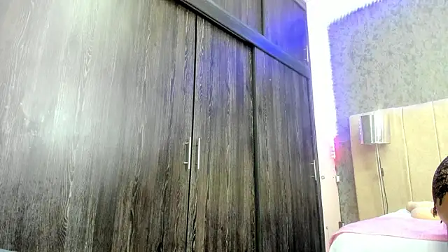 Snapshot of ava-am chatting on April 17, 2026, 2:25 am ava-am online show from April 17, 2026, 2:25 am