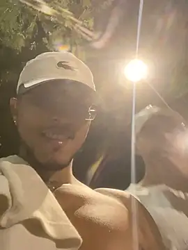 Snapshot of MaxxxSteil chatting on March 9, 2025, 3:22 am MaxxxSteil online show from March 9, 2025, 3:22 am