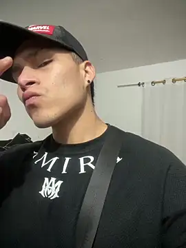 Snapshot of MaxxxSteil chatting on March 8, 2025, 3:06 am MaxxxSteil online show from March 8, 2025, 3:06 am