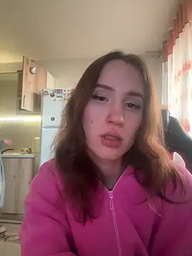 kisssssssss online show from November 16, 2025, 8:08 am