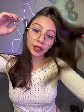 Dirty-Bunnyyy online show from June 2, 2026, 3:17 am