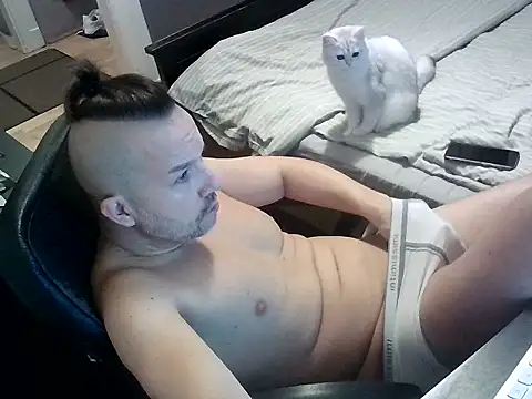 Snapshot of Gaybud chatting on February 6, 2026, 7:37 am Gaybud online show from February 6, 2026, 7:37 am