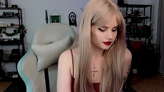 Della Ideal online show from July 13, 2026, 5:34 pm