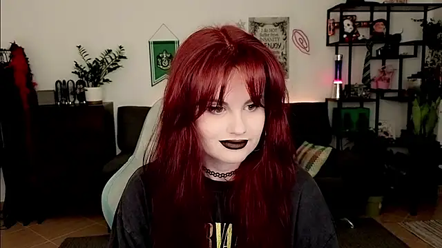 Snapshot of Della_Ideal chatting on February 21, 2026, 6:32 pm Della Ideal online show from February 21, 2026, 6:32 pm