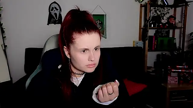 Snapshot of Della_Ideal chatting on November 26, 2025, 5:46 pm Della Ideal online show from November 26, 2025, 5:46 pm