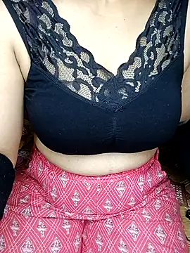 Snapshot of geetha_telugu_kan277 chatting on March 4, 2026, 3:09 pm geetha telugu kan277 online show from March 4, 2026, 3:09 pm